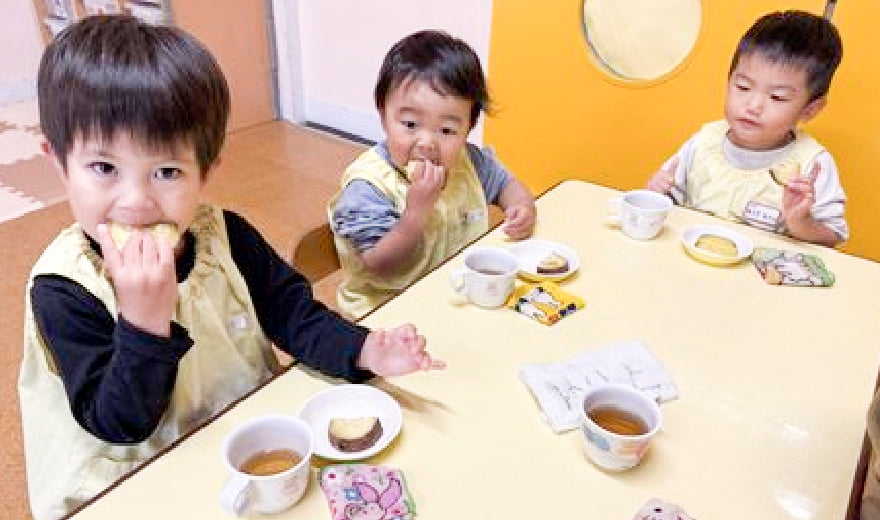 園内のこども達の写真