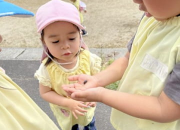 園内のこども達の写真