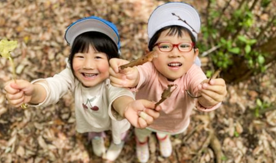 園内のこども達の写真