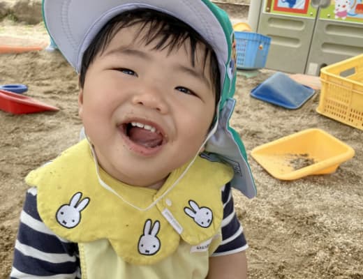 園内のこども達の写真