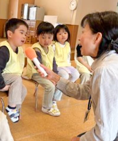 園内のこども達の写真