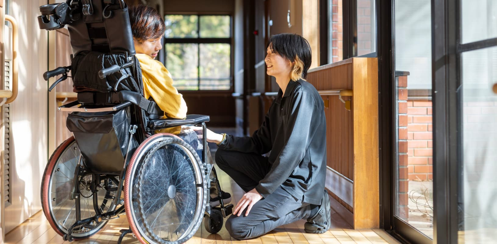 生活支援員スタッフ 働く姿